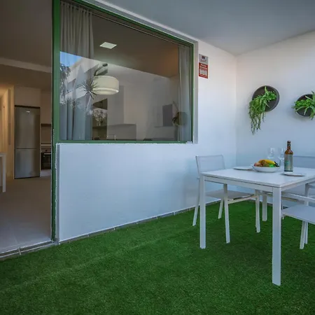 Go2tenerife Apart'jara Pool View & At 5 Min * Playa de las Américas