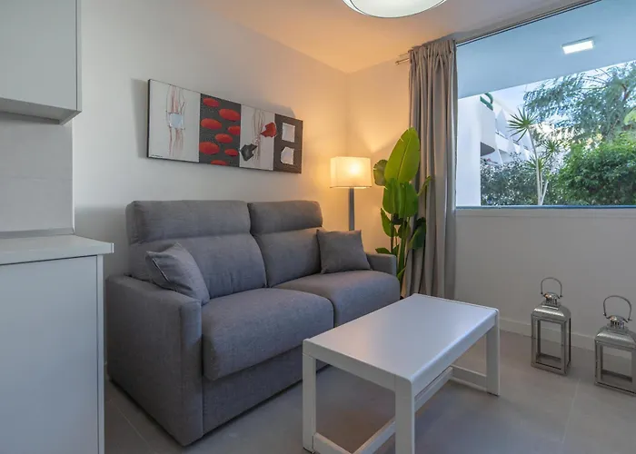 Go2tenerife Apart'jara Pool View & At 5 Min Apartament Playa de las Americas (Tenerife)