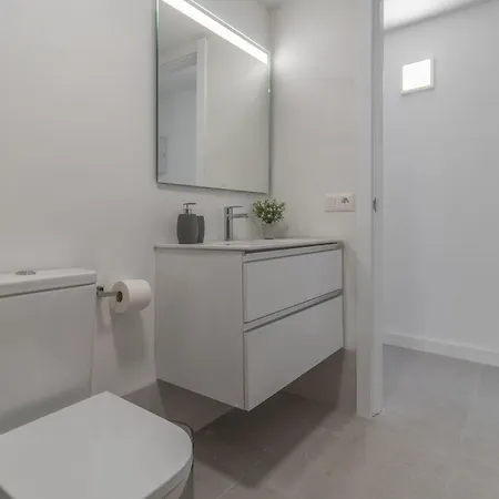 Go2tenerife Apart'jara Pool View & At 5 Min Playa de las Americas (Tenerife)